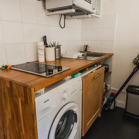 Hostnfly - Charming Bright Studio Near Sacre Coeur